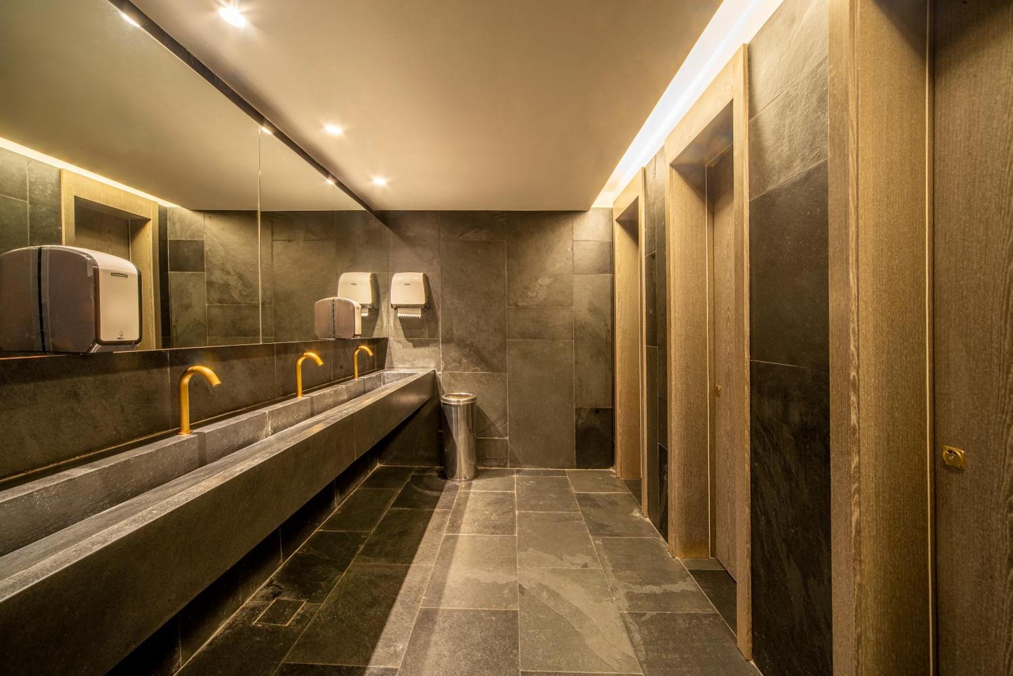 فندق Lifestyle Laghetto Collection ريو دي جانيرو المظهر الخارجي الصورة The bathrooms at the station