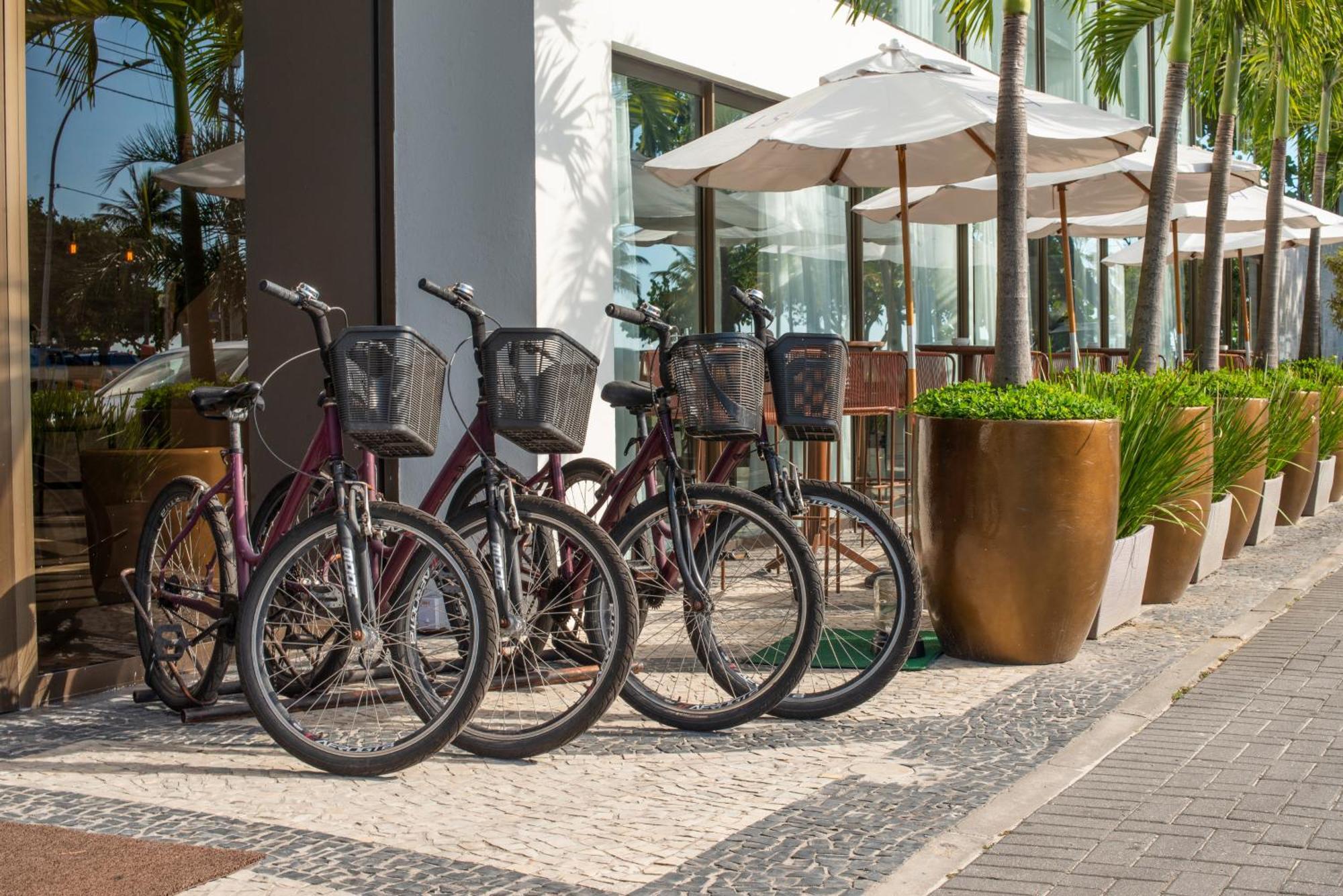 فندق Lifestyle Laghetto Collection ريو دي جانيرو المظهر الخارجي الصورة Bicycles at the Four Seasons Hotel, Miami