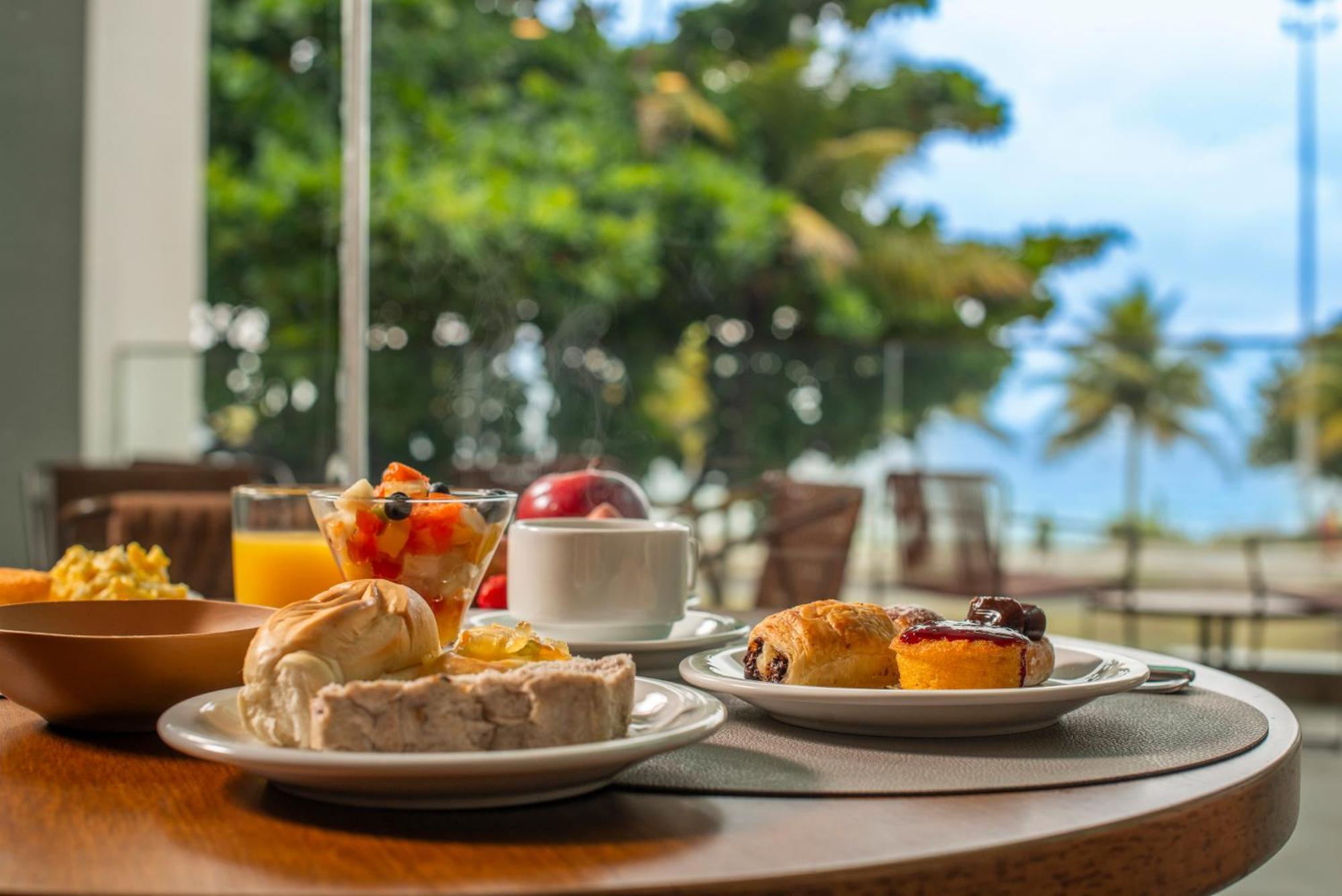 فندق Lifestyle Laghetto Collection ريو دي جانيرو المظهر الخارجي الصورة Breakfast at the hotel